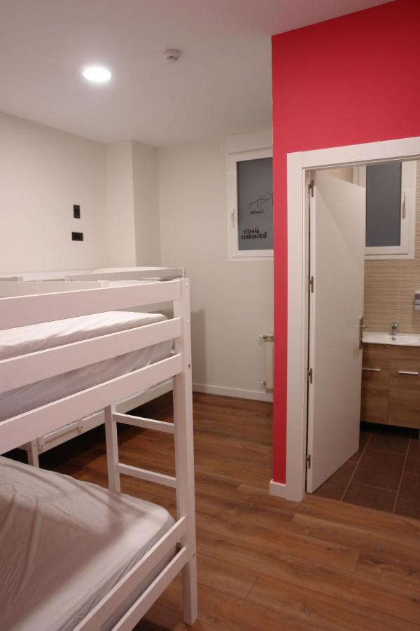 Hostel Trovadores Burgo Екстериор снимка
