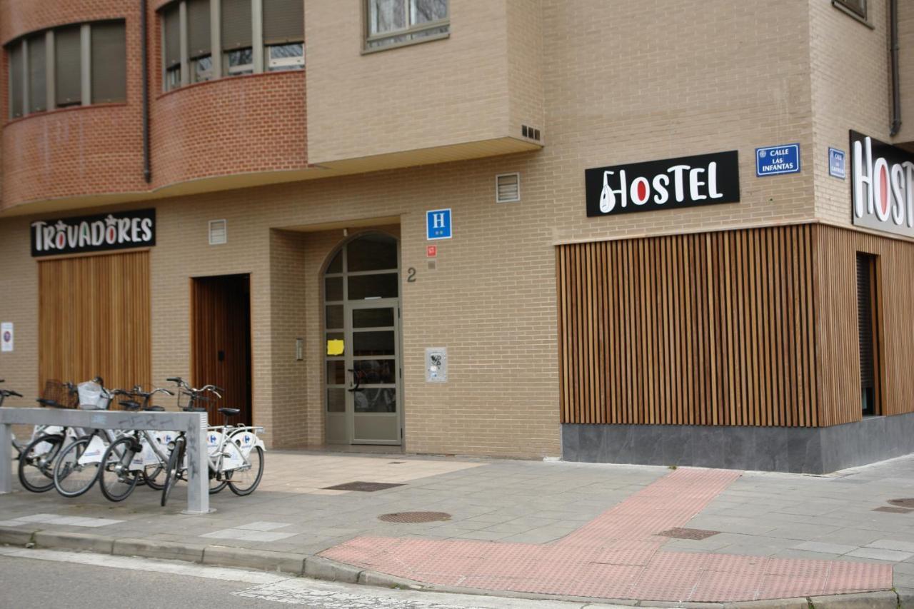 Hostel Trovadores Burgo Екстериор снимка